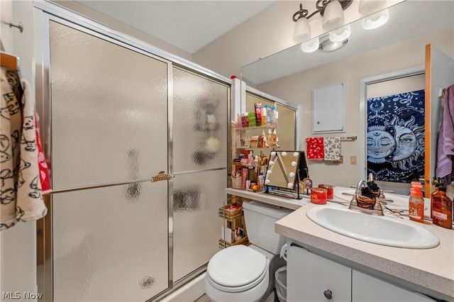 33125 Cedar Branch Circle, North Ridgeville, OH 44039