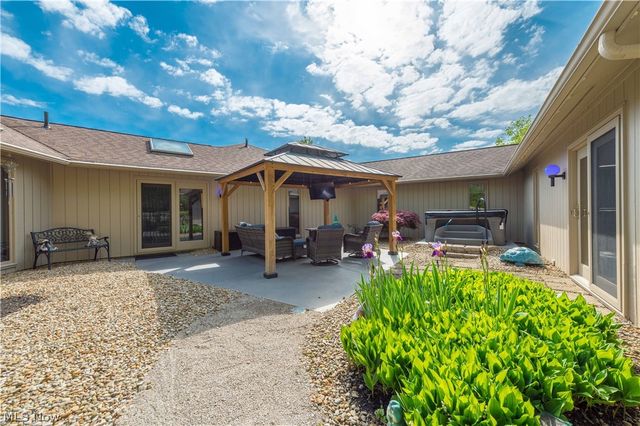 33125 Cedar Branch Circle, North Ridgeville, OH 44039