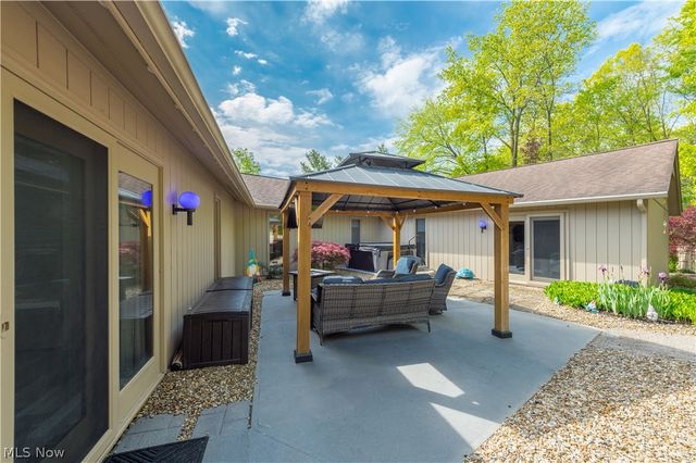 33125 Cedar Branch Circle, North Ridgeville, OH 44039