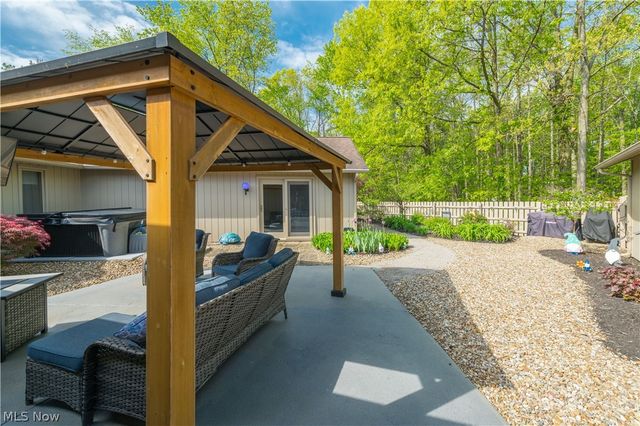 33125 Cedar Branch Circle, North Ridgeville, OH 44039