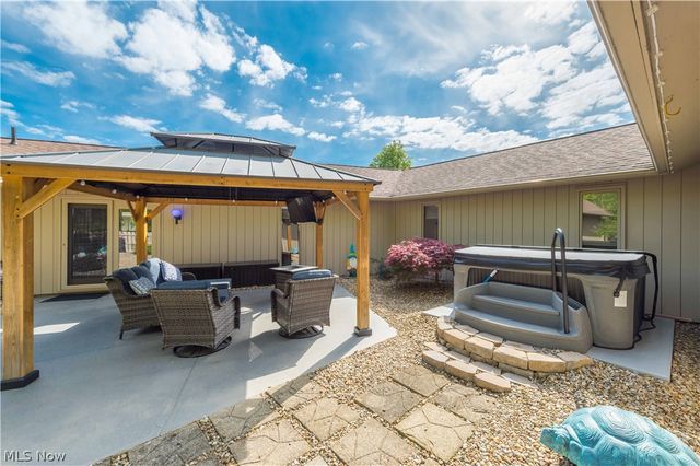 33125 Cedar Branch Circle, North Ridgeville, OH 44039
