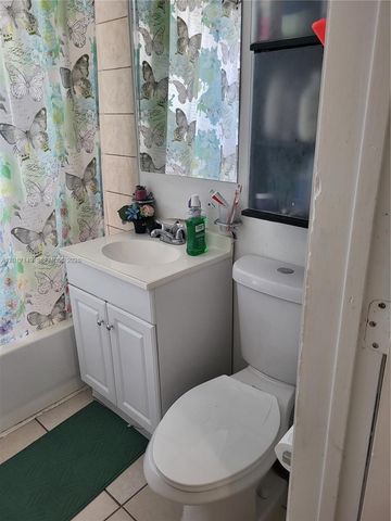 1886 NW 51st Street, Miami, FL 33142
