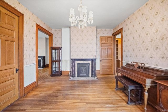 507 E Washington Street, Frankfort, IN 46041