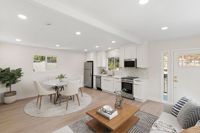 3646 Curlew Street, San Diego, CA 92103