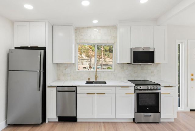 3646 Curlew Street, San Diego, CA 92103