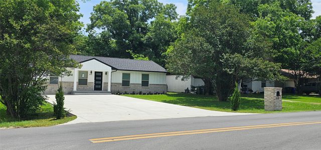 614 E Farmers Road, Seagoville, TX 75159