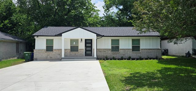 614 E Farmers Road, Seagoville, TX 75159