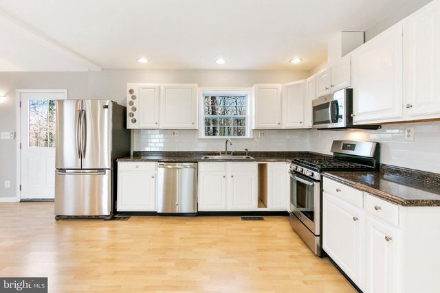 6341 DOGWOOD PL, Falls Church, VA 22041