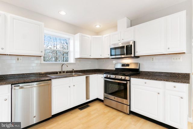 6341 DOGWOOD PL, Falls Church, VA 22041