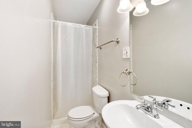 6341 DOGWOOD PL, Falls Church, VA 22041