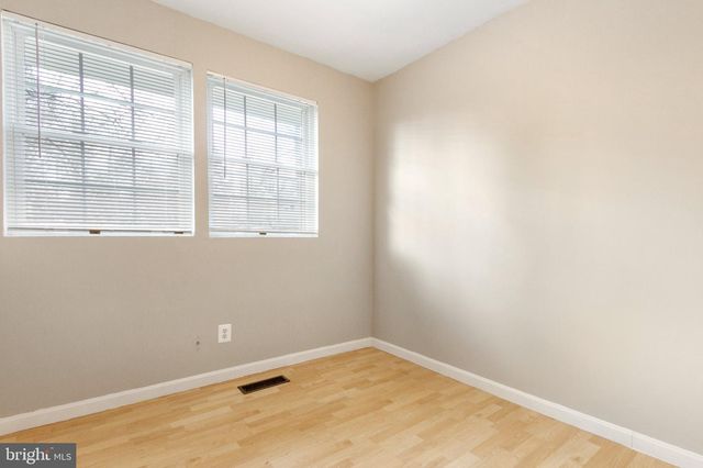 6341 DOGWOOD PL, Falls Church, VA 22041
