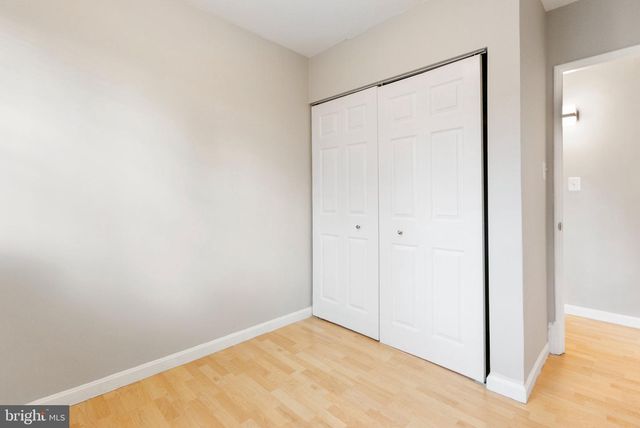 6341 DOGWOOD PL, Falls Church, VA 22041