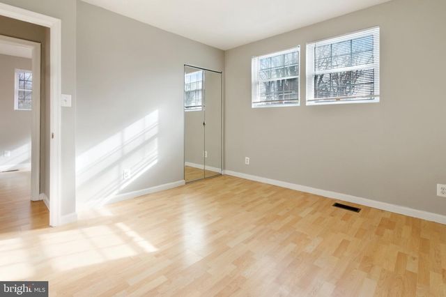 6341 DOGWOOD PL, Falls Church, VA 22041