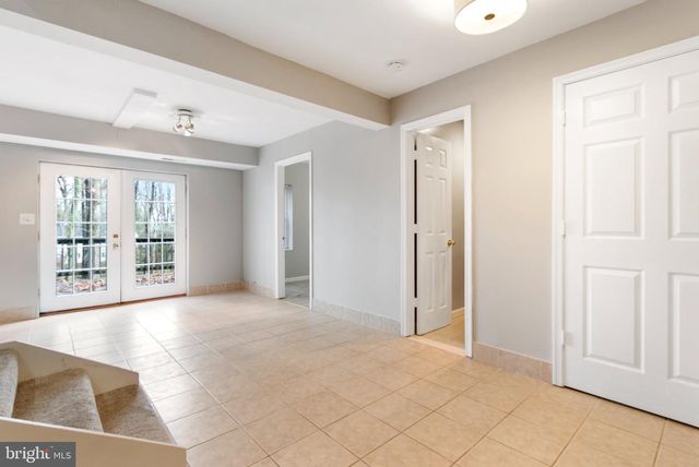 6341 DOGWOOD PL, Falls Church, VA 22041