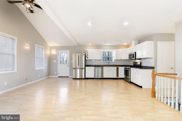 6341 DOGWOOD PL, Falls Church, VA 22041