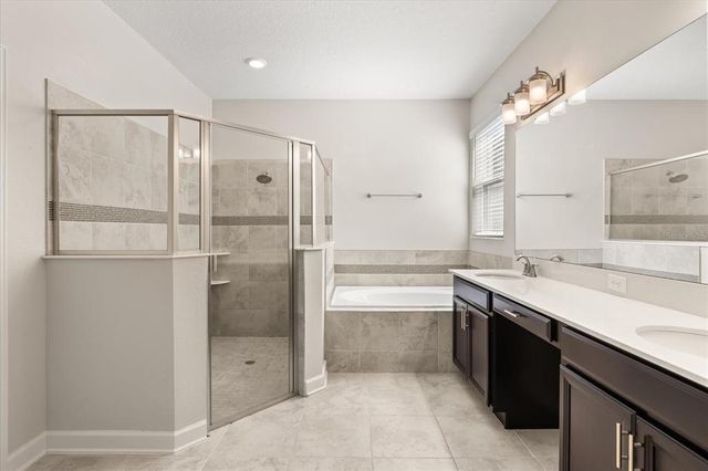 11046 LONGLEAF WOODS DRIVE, Orlando, FL 32832