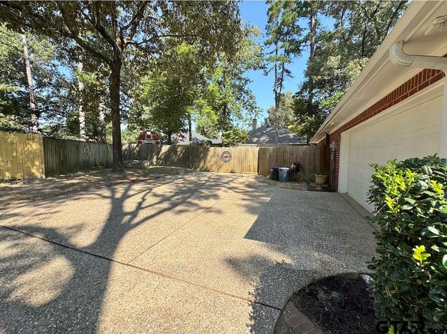 3110 Tallow Oaks, Tyler, TX 75707