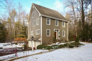 751 Park Hill Rd, Northampton, MA 01062