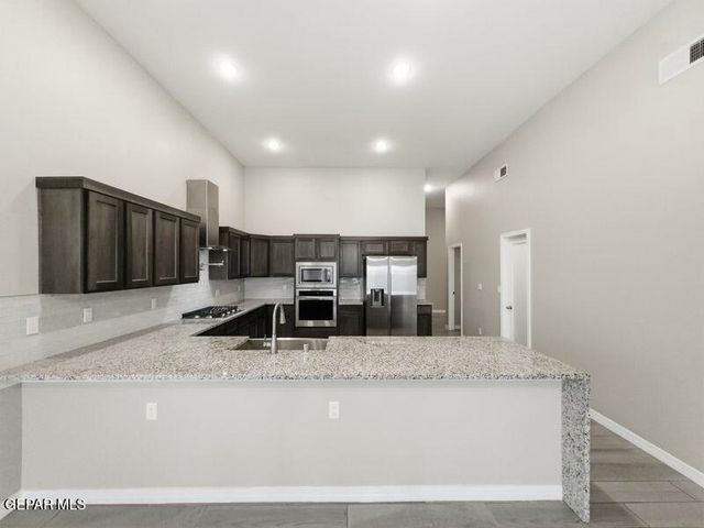 11365 Hidalgo Drive, Socorro, TX 79927