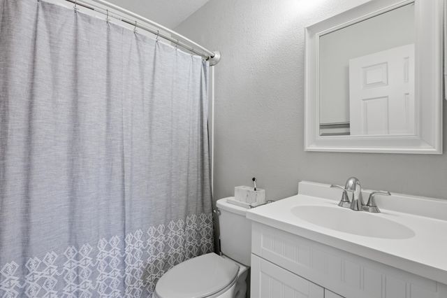 1156 Sand Dune Road NE, Rio Rancho, NM 87144