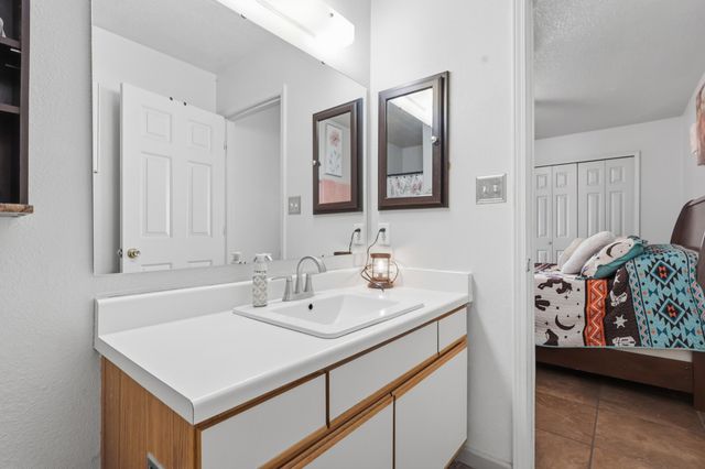 1156 Sand Dune Road NE, Rio Rancho, NM 87144