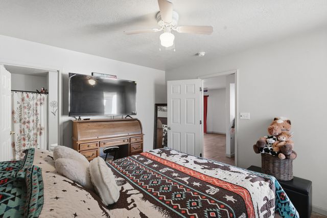 1156 Sand Dune Road NE, Rio Rancho, NM 87144