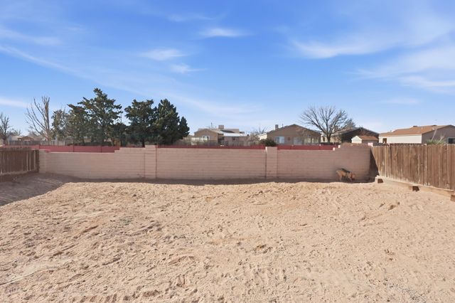 1156 Sand Dune Road NE, Rio Rancho, NM 87144