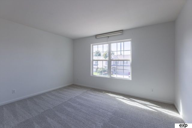 8809 S 167th Street, Omaha, NE 68136