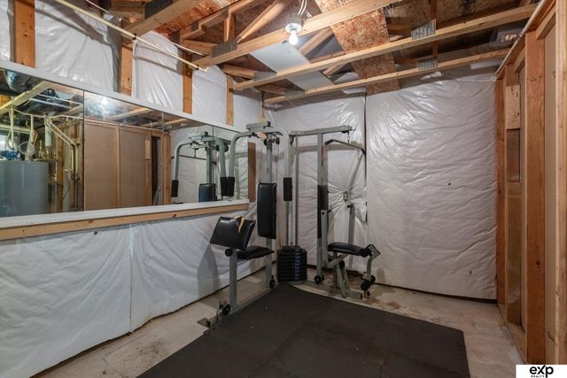 8809 S 167th Street, Omaha, NE 68136