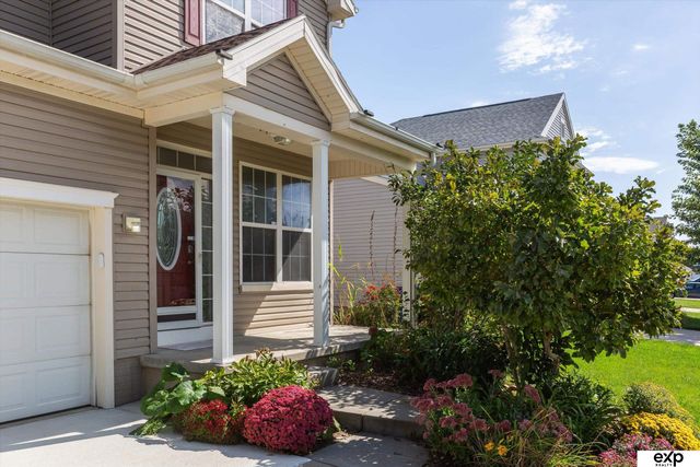 8809 S 167th Street, Omaha, NE 68136