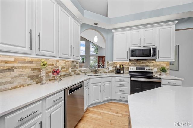 306 Highland Meadows Court, Wentzville, MO 63385
