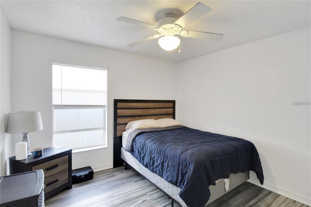 Image 14 of property listing at 15427 WINTER BREEZE LANE, Wimauma, FL 33598