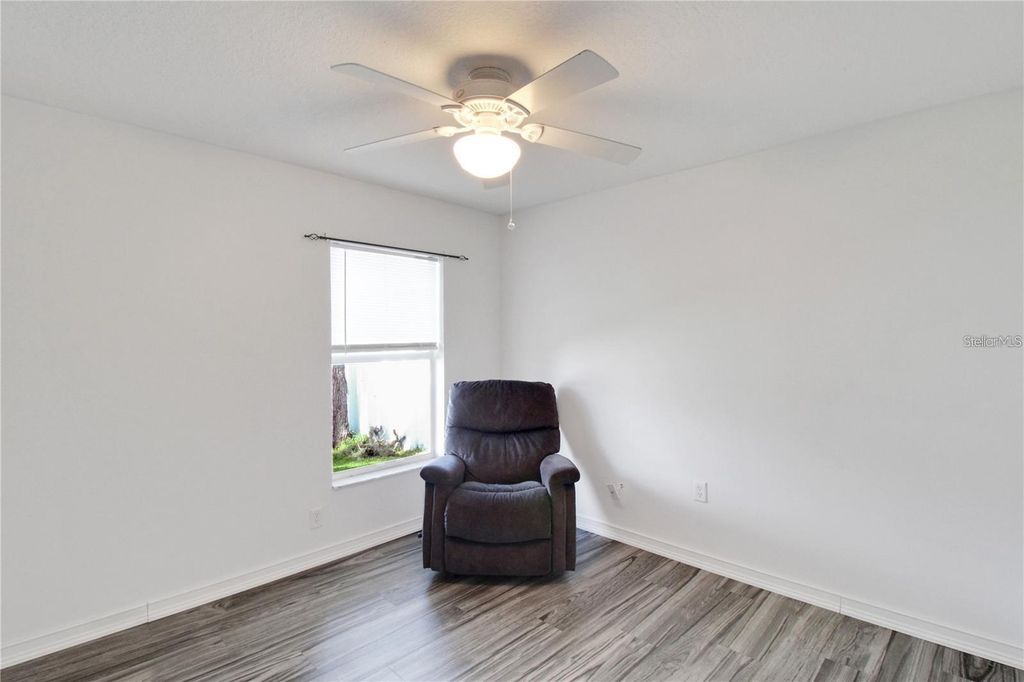 Image 17 of property listing at 15427 WINTER BREEZE LANE, Wimauma, FL 33598