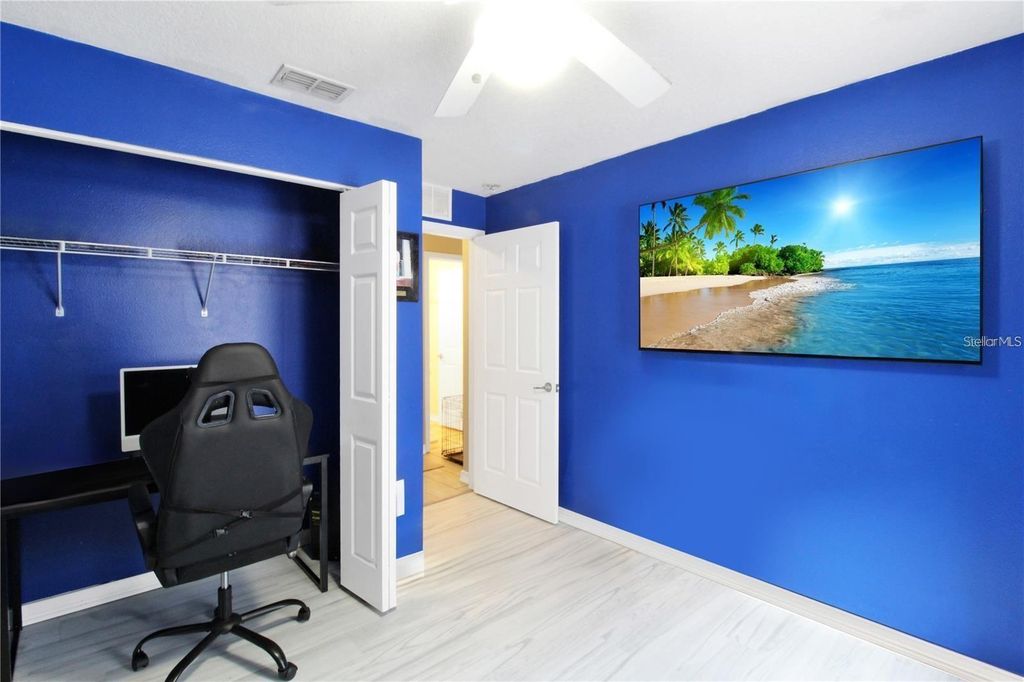 Image 21 of property listing at 15427 WINTER BREEZE LANE, Wimauma, FL 33598