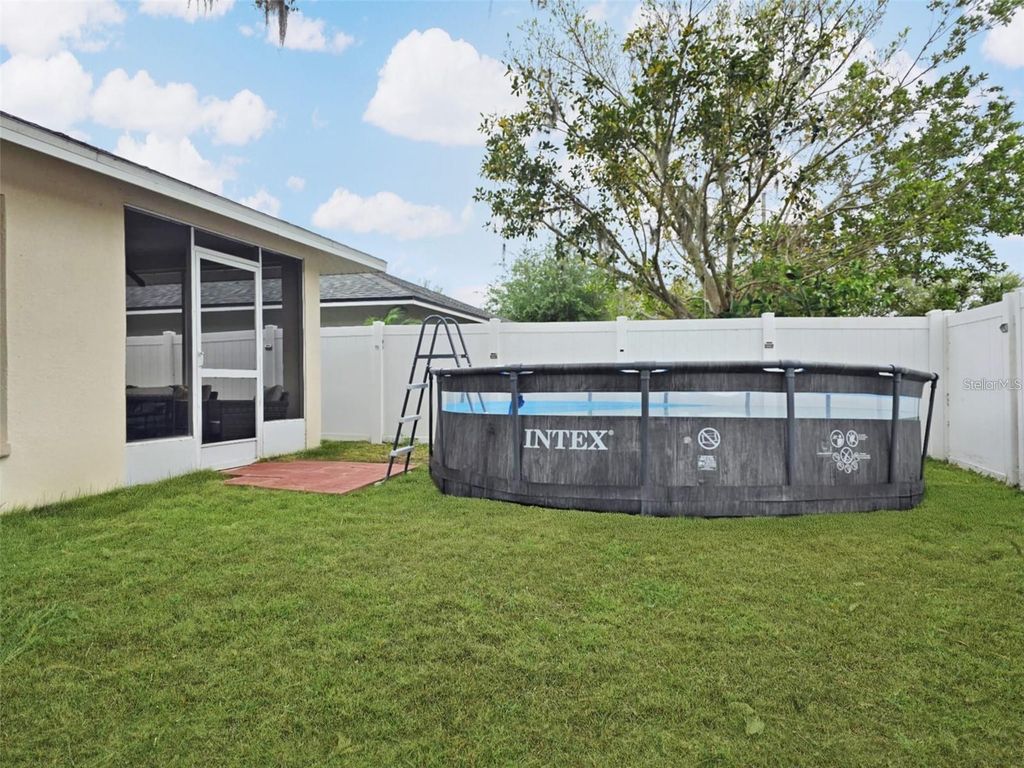 Image 22 of property listing at 15427 WINTER BREEZE LANE, Wimauma, FL 33598