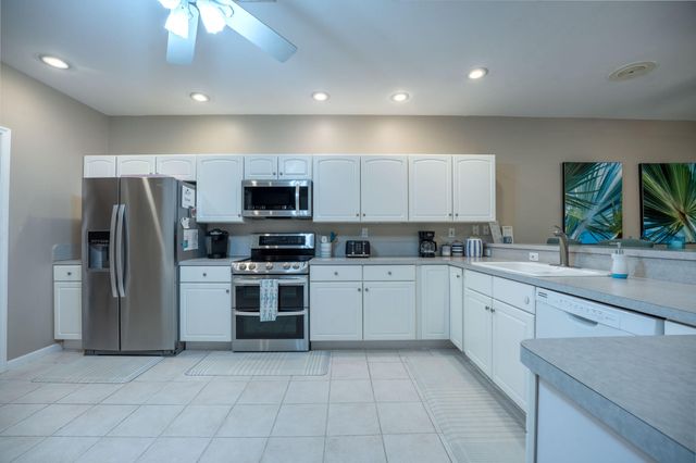 180 9Th Street, Key Colony, FL 33051