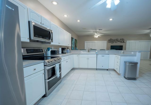 180 9Th Street, Key Colony, FL 33051