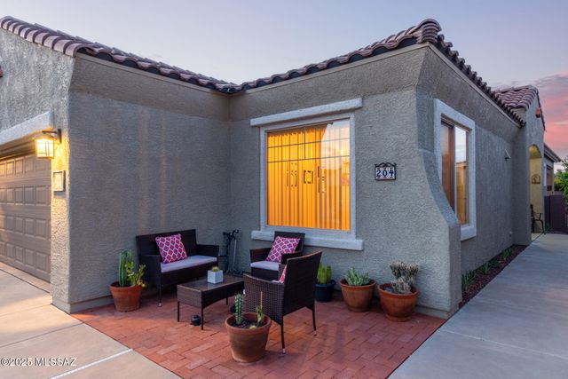 204 W Calle Media Luz, Sahuarita, AZ 85629