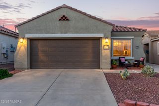204 W Calle Media Luz, Sahuarita, AZ 85629