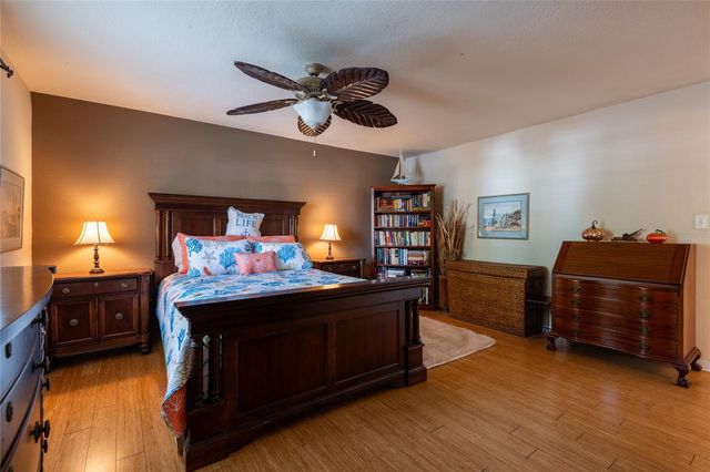 5132 BEACH DRIVE SE C, St Petersburg, FL 33705