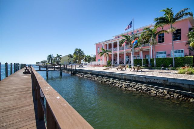 5132 BEACH DRIVE SE C, St Petersburg, FL 33705