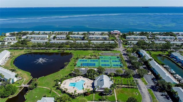 5132 BEACH DRIVE SE C, St Petersburg, FL 33705