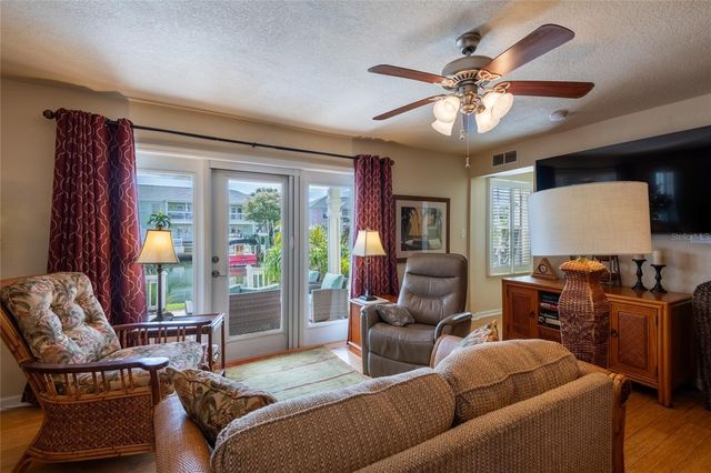 5132 BEACH DRIVE SE C, St Petersburg, FL 33705