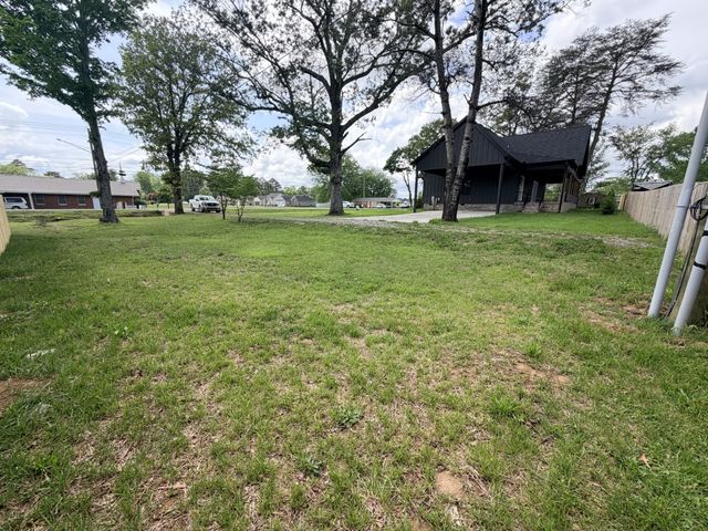 1601 Old Estill Springs Rd, Tullahoma, TN 37388