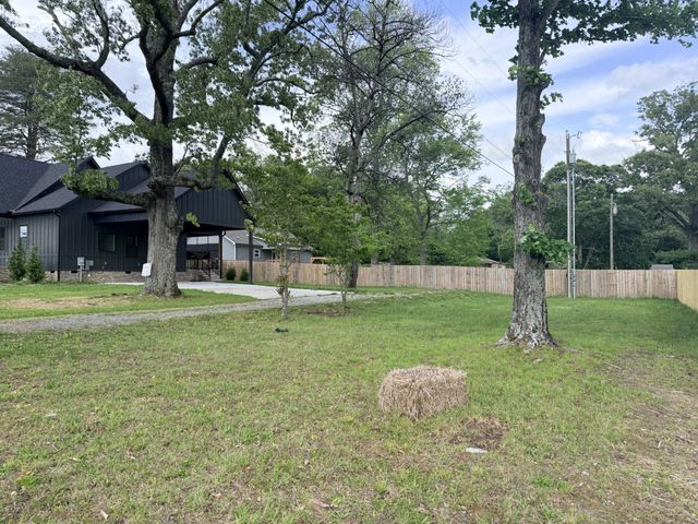1601 Old Estill Springs Rd, Tullahoma, TN 37388