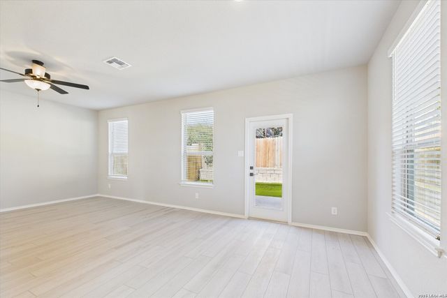 1018 West 1604 North Unit 203, San Antonio, TX 78251