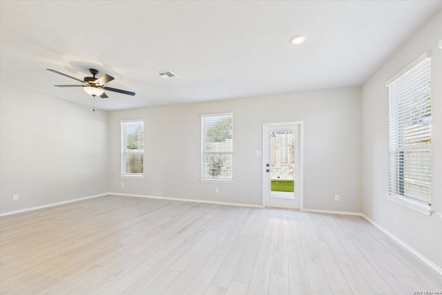 1018 West 1604 North Unit 203, San Antonio, TX 78251