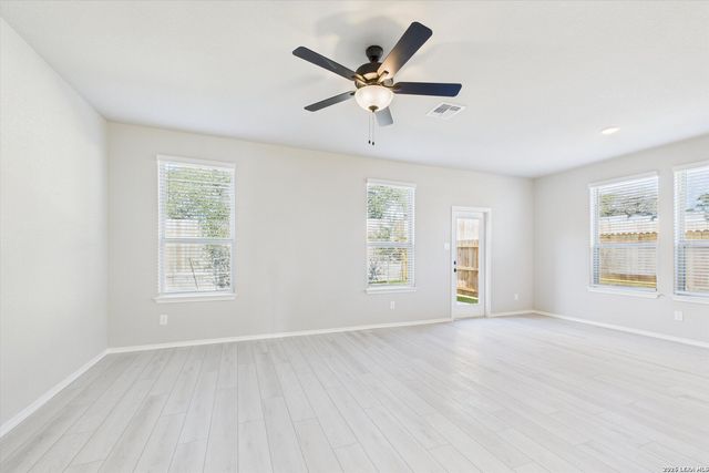 1018 West 1604 North Unit 203, San Antonio, TX 78251