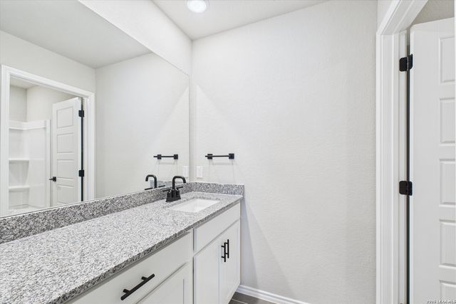 1018 West 1604 North Unit 203, San Antonio, TX 78251