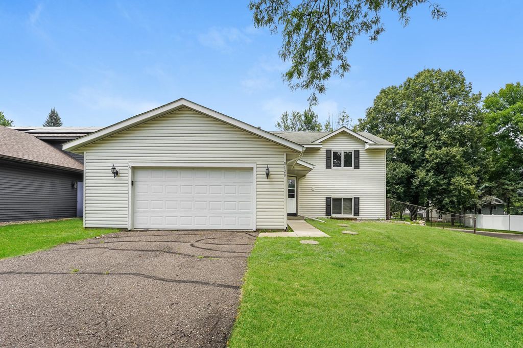 8120 Jergen Avenue S, Cottage Grove, MN 55016